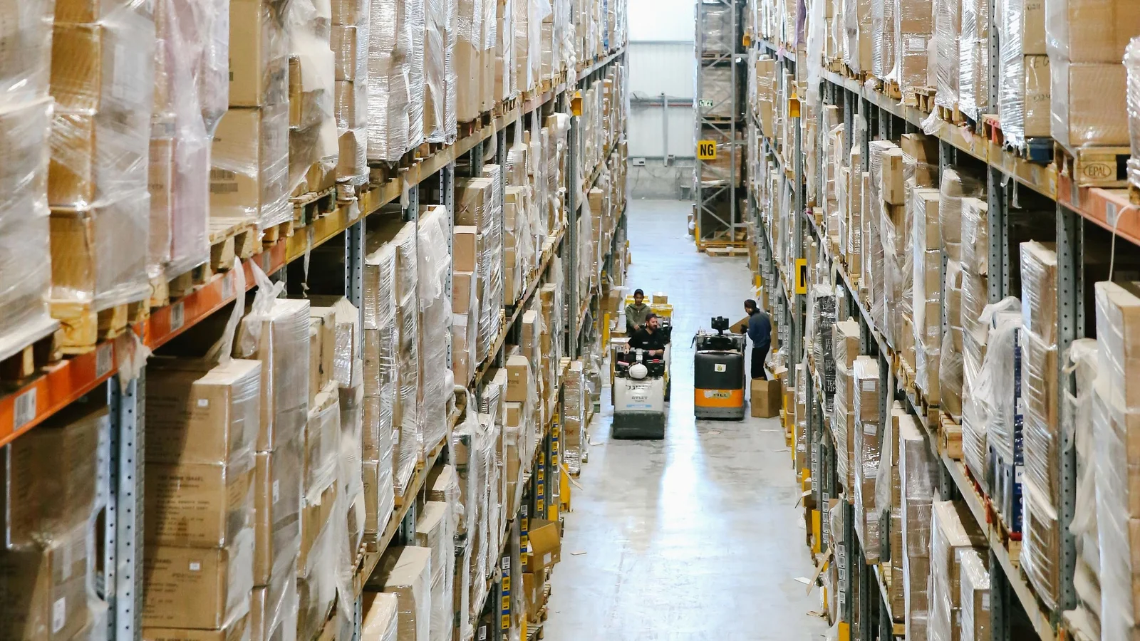 How to Sell on Amazon UAE: FBA Business Setup, Customs, Fees & Tax Guide (2026) — Dubai business setup