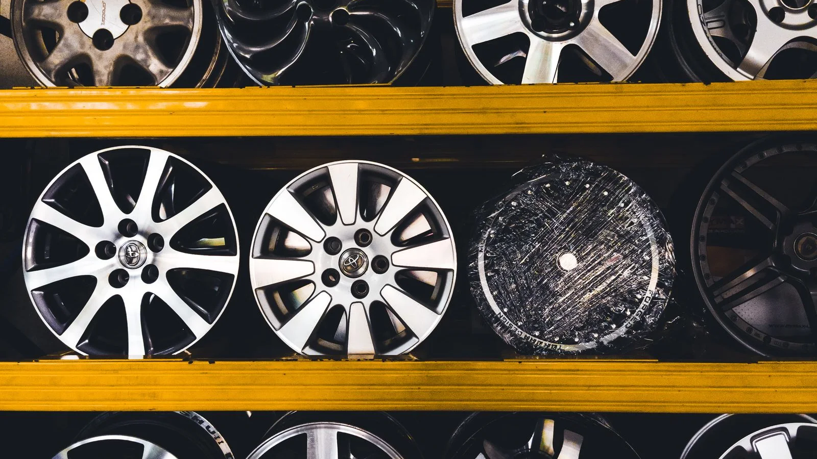 Auto Parts & Accessories Trading Licence in Dubai, UAE: ECAS Certification, Tyre Rules & Re-Export (2026)