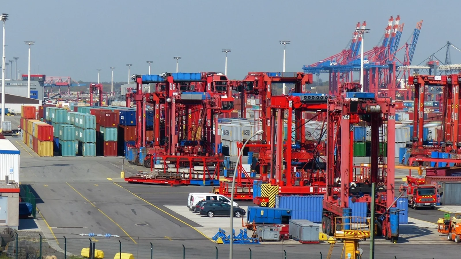 Set Up a Customs Clearance & Customs Broker Company in Dubai, UAE: Dubai Customs Registration & Tax (2026)