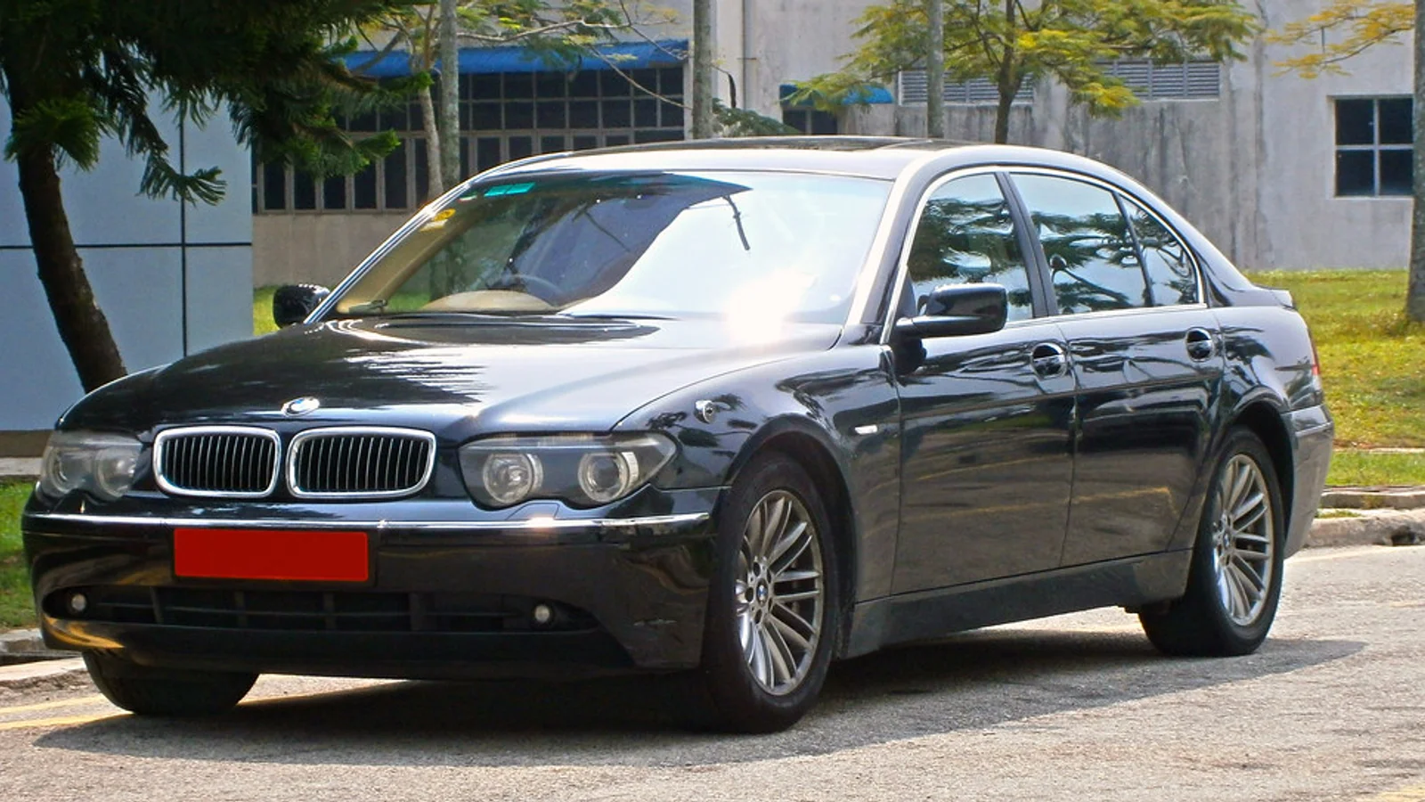 Set Up a Limousine & Chauffeur Company in Dubai, UAE: RTA Franchise, Fleet Rules & Tax (2026)