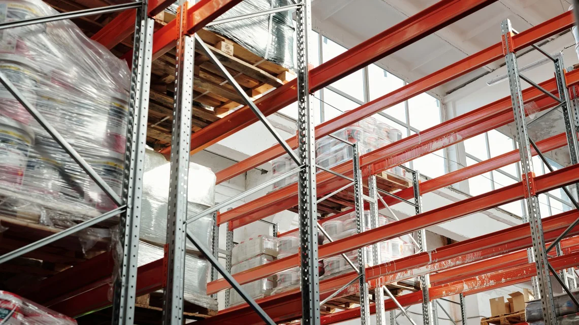 Warehouse racking with palletised goods in a Dubai logistics facility