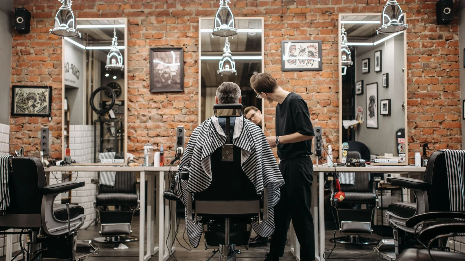 Gents vs Ladies Salon Licence in Dubai: Why the Split Is Real, Where It Actually Comes From & What Nobody Verifies (2026)