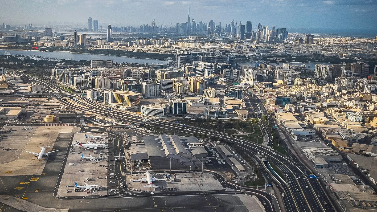 How to Set Up a Travel & Tourism Agency in Dubai: Licence, Bank Guarantee, IATA, Cost & Tax Guide (2026) — Dubai business setup